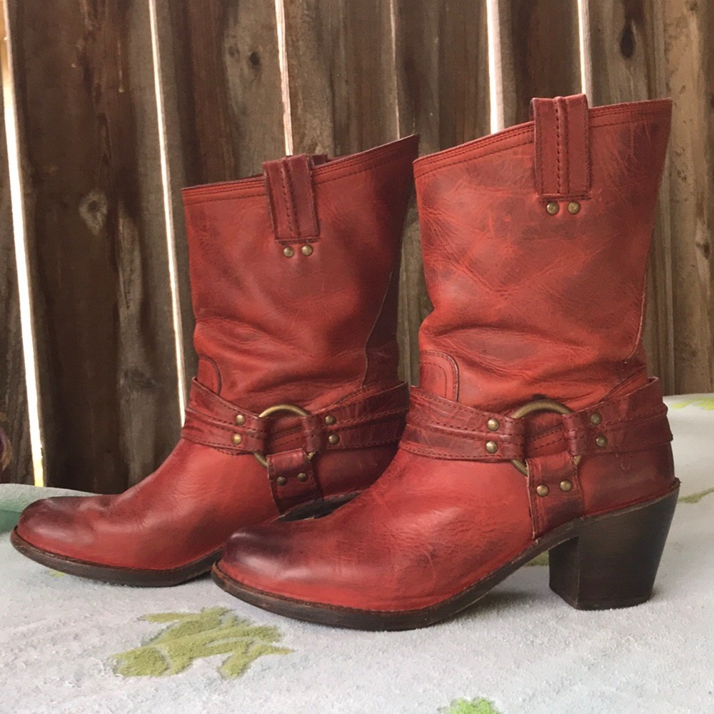 🌾🐂FRYE🐂🌾Carmen Harness Boots burnt red